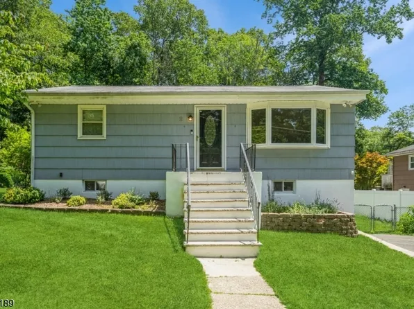 2 Side Hill Trl, Byram Twp., NJ 07821