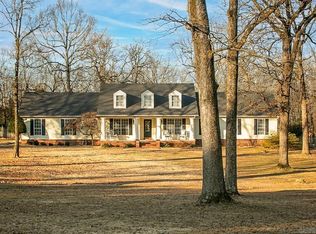 60 Edgewood Dr, Cabot, AR 72023