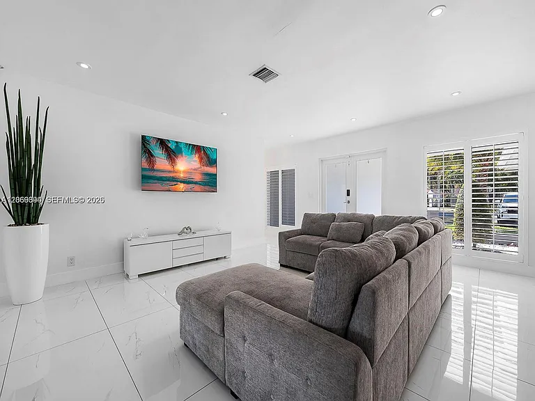 6951 Miami Lakeway S — Photo 19