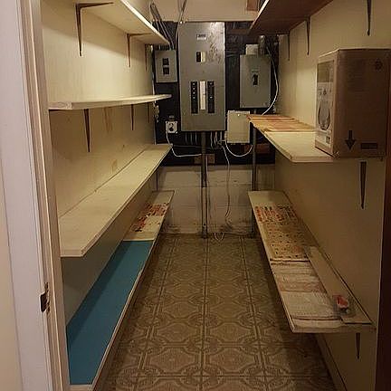 Lower LvL Pantry
