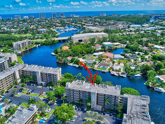 4th image of 14 Royal Palm Way #2050