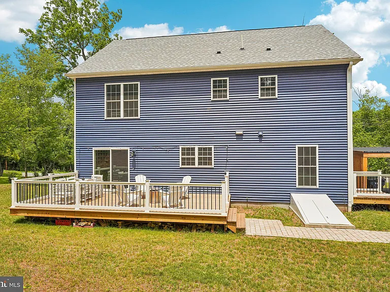 40 Creek Rd — Photo 44
