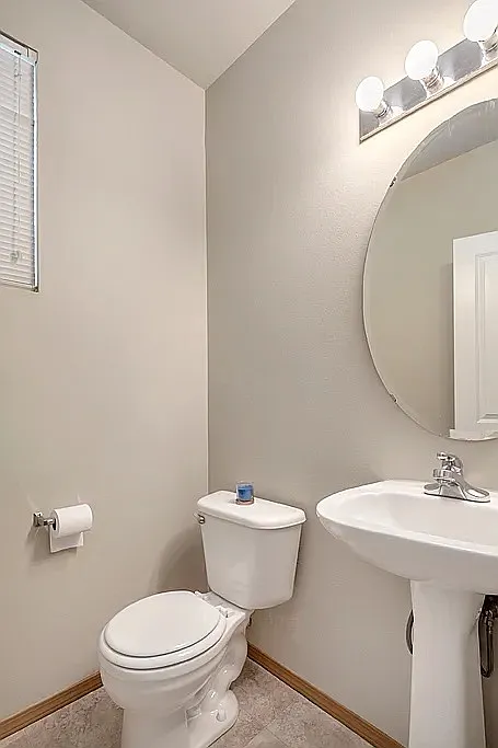 3 bed, 1854 sqft, $2,653 — Photo 3