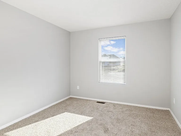 1105 Abbey St — Photo 15