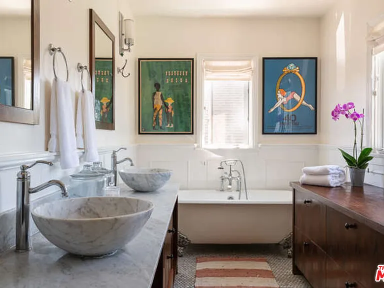 819 Woodlawn Ave — Photo 40