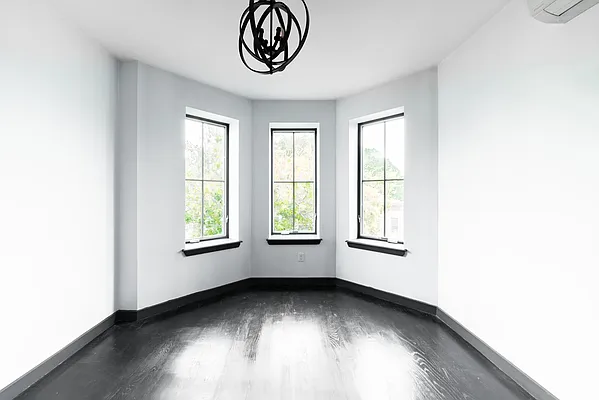 Rented by Jankos Group LLC | media 4