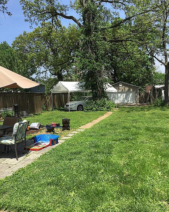 2nd image of 6919 Bruno Ave