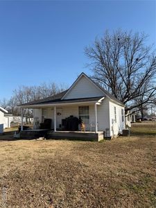 2214 Mangold St, Poplar Bluff, MO, 63901
