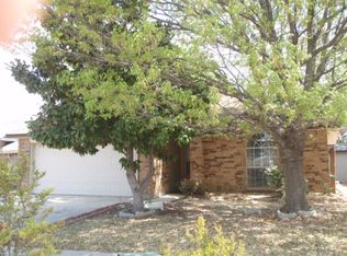 6109 Inks Lake Dr, Arlington, TX 76018