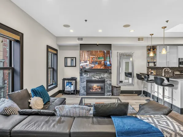 223 Park Avenue image 1 of 48