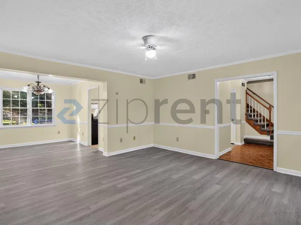 295 Mercedes Trl, Fayetteville, GA 30214