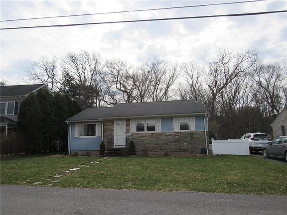 4th image of 138 Edmond Dr