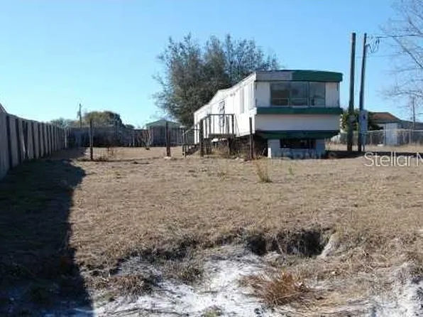 42207 Dogwood Ave, Deland, FL 32720