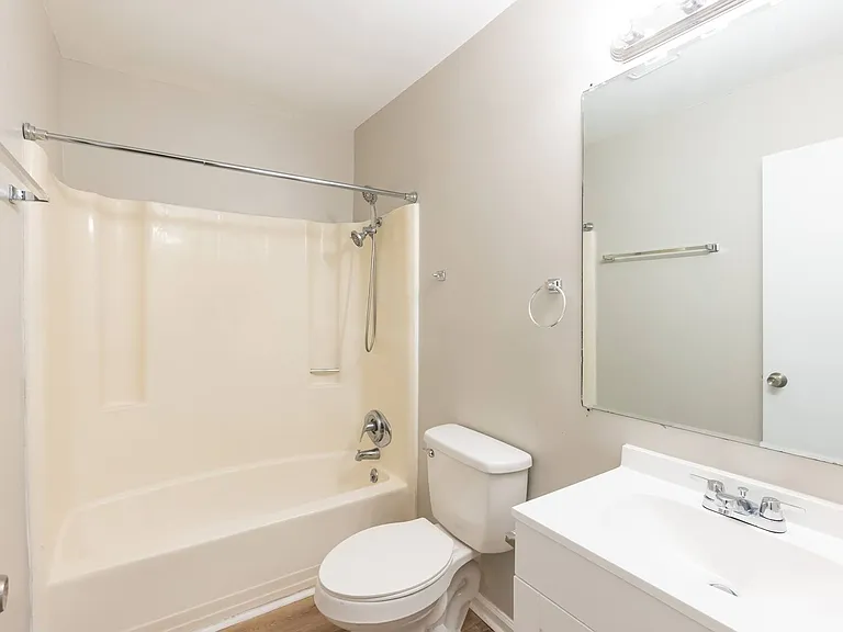 10 Cates Ave — Photo 4