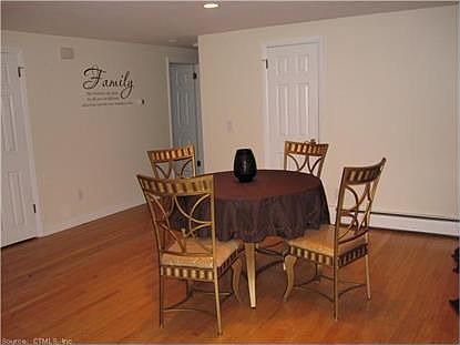 4th image of 9 Marion Dr