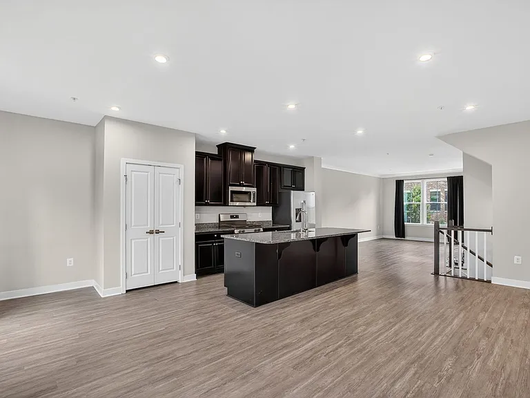 2831 Toles Park Dr — Photo 9