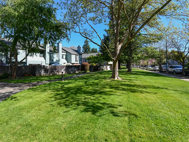 3636 Shelter Creek Dr — Photo 35