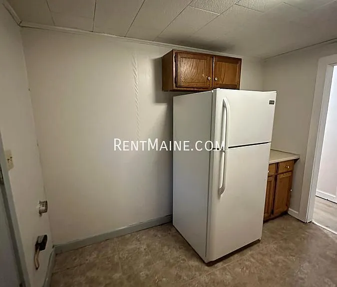 171 Riverside Dr #4 — Photo 3