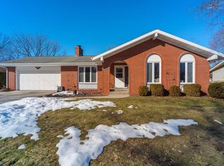 3204 Stokes Ln, Manitowoc, WI 54220