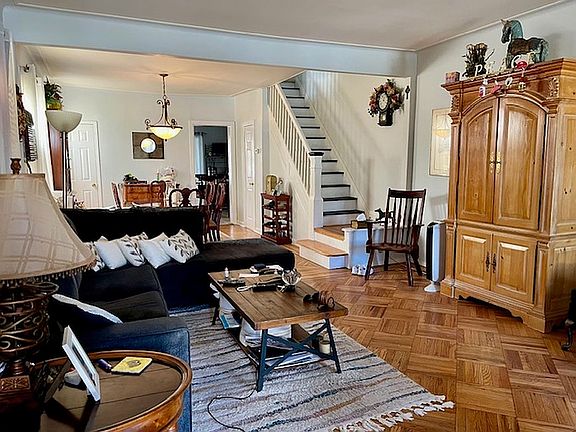 4th image of 1834 Madison Pl #1