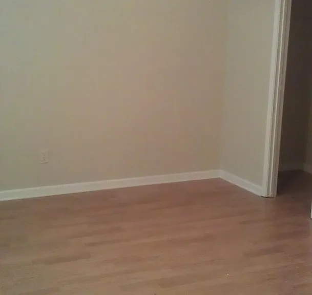 451 Camden Cir — Photo 7