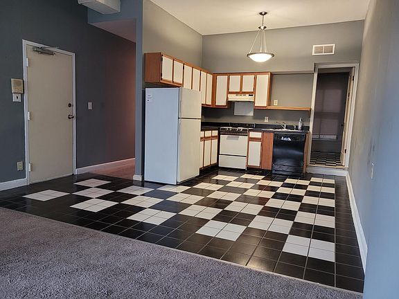 2nd image of 63 E Gay St #2