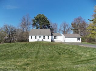 4 Davis Dr, York, ME 03909
