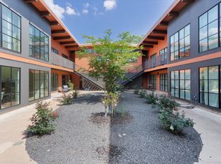 400 E 30th St APT 206, Austin, TX 78705