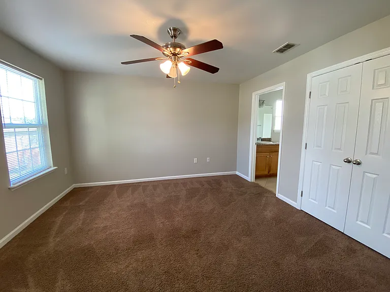 803 W Georgia St #1 — Photo 22