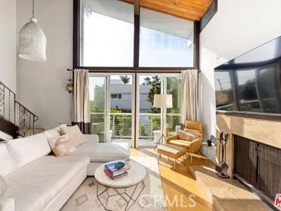 31 Spinnaker St APT 15, Marina Del Rey, CA, 90292