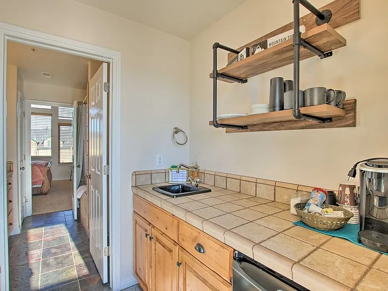 3524 N Fox Run Dr #1 — Photo 31