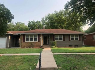 321 E 5th St, Newton, KS 67114