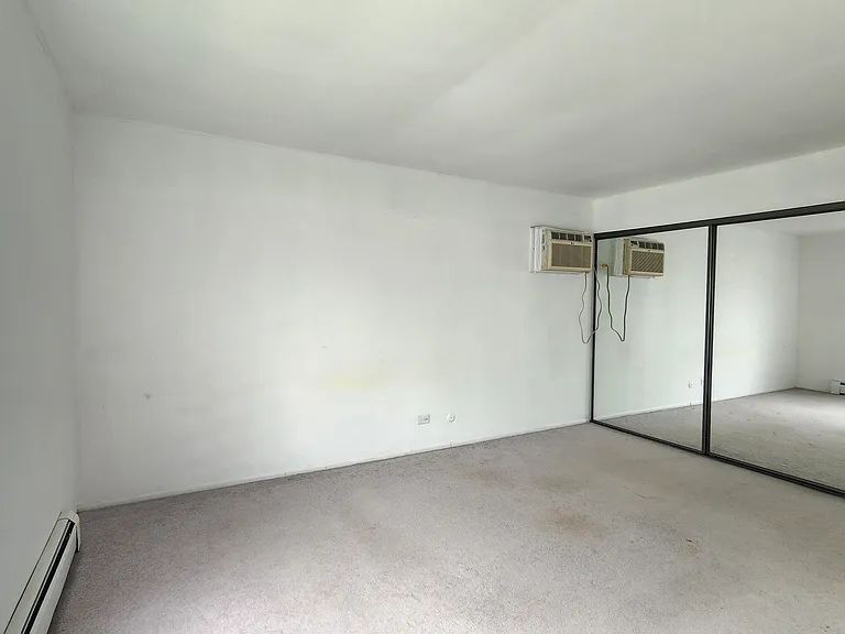 1095 Miller Ln — Photo 17