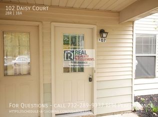 102 Daisy Ct, Jackson, NJ 08527
