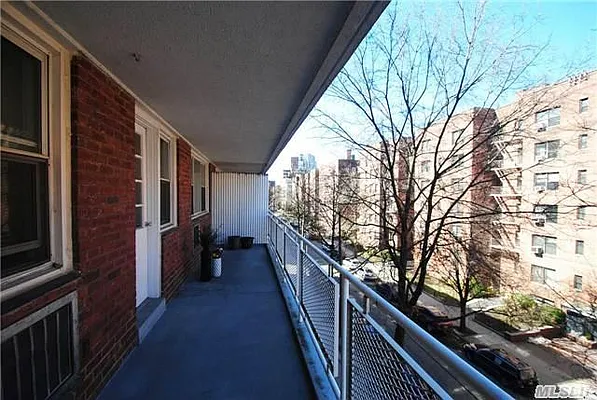 Sold by Laffey Real Estate | media 15