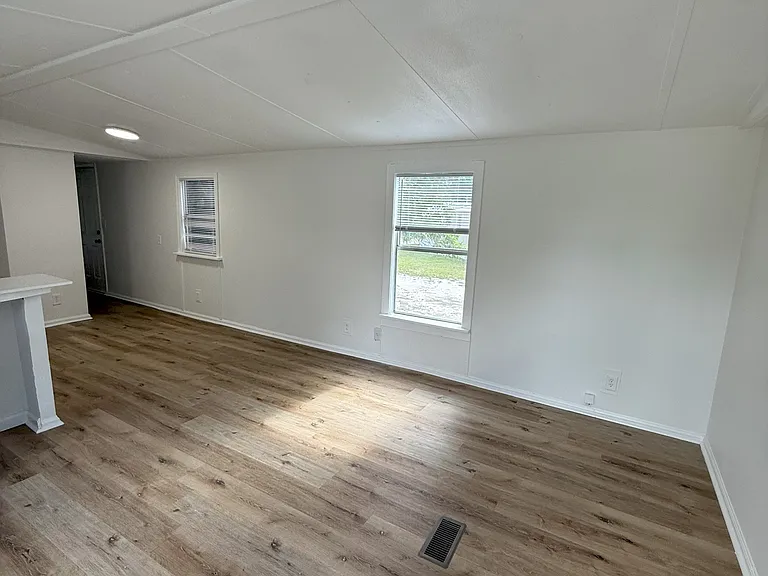 188 Bismarck Dr #13 — Photo 2