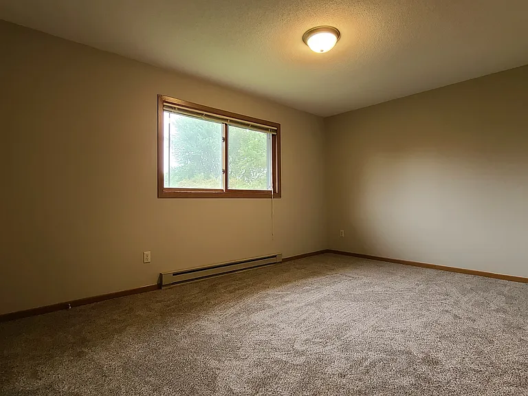 353 Nicole Ln #4 — Photo 2