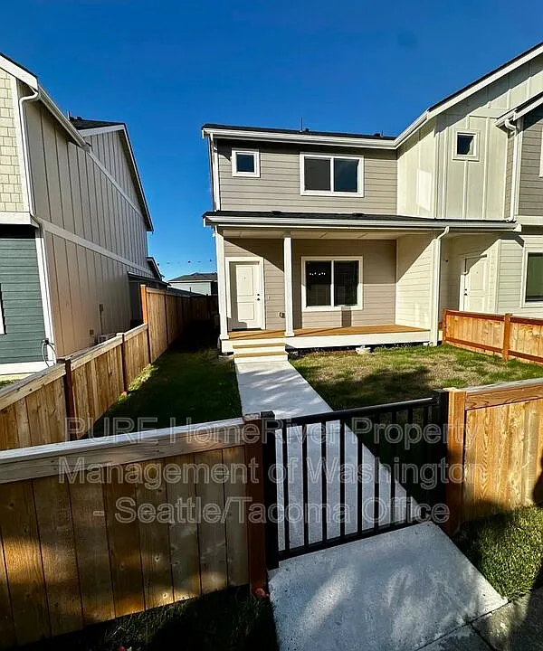 4749 Court R