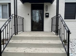 10032 S Paxton Ave, Chicago, IL 60617