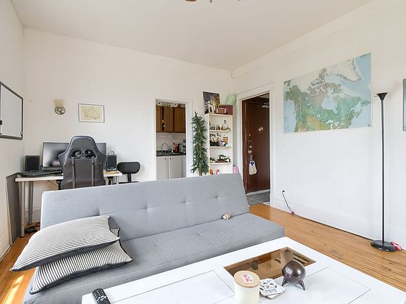 5th image of 2609 Hennepin Ave APT 301