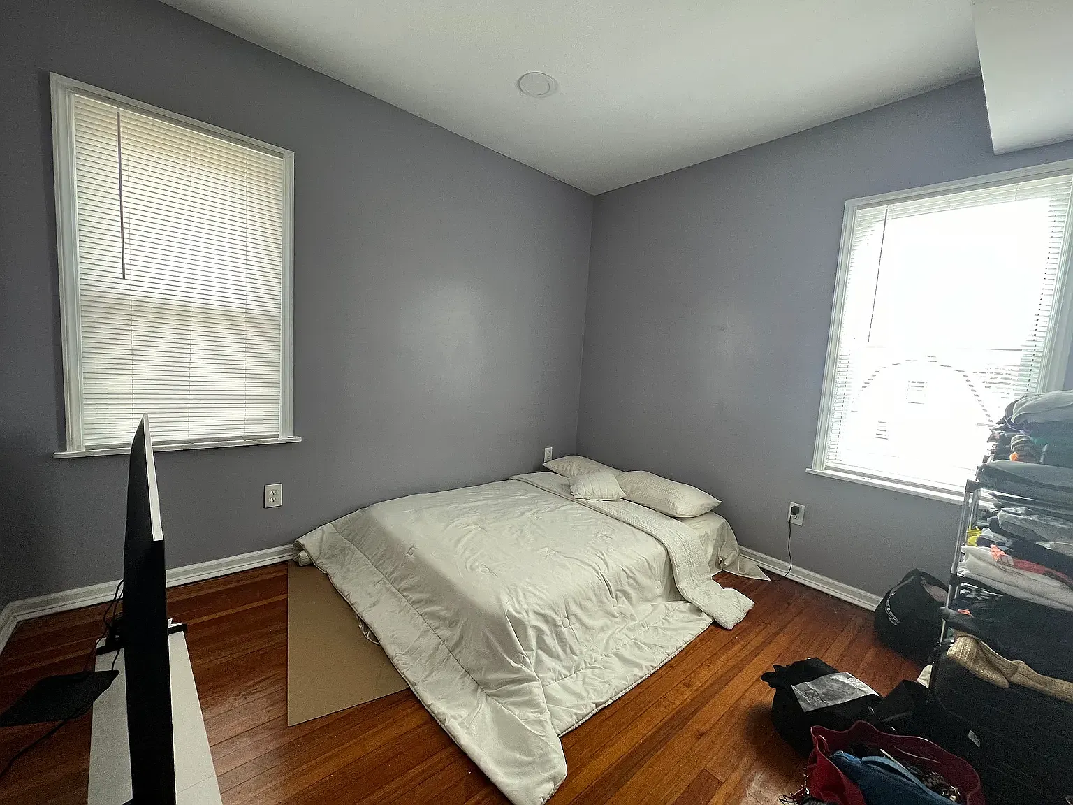 3 bed, $2,700 — Photo 2