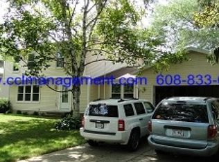 945 Menomonie Ln, Madison, WI 53704