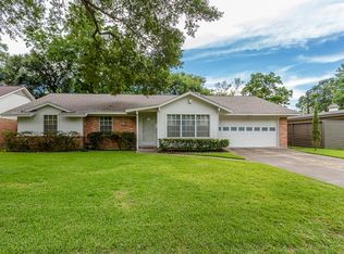 7019 Leader St, Houston, TX 77074