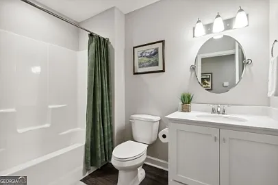104 Pomegranate St — Photo 47
