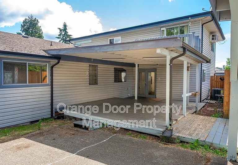 1611 Wheeler St S #1 — Photo 27