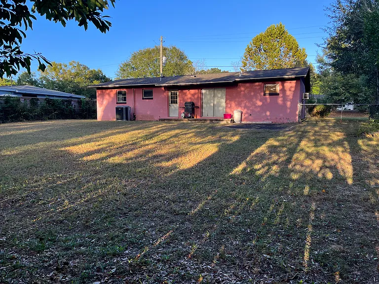 6003 Fairview Dr — Photo 9