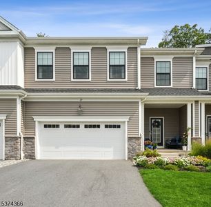 25 Higbie Way, Morris Plains, NJ, 07950