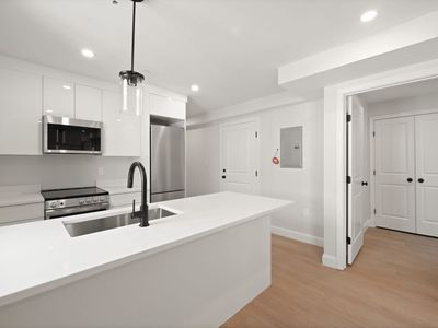 4 Hull St, Boston, MA, 02113