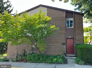 926 W Side Dr #16, Gaithersburg, MD 20878