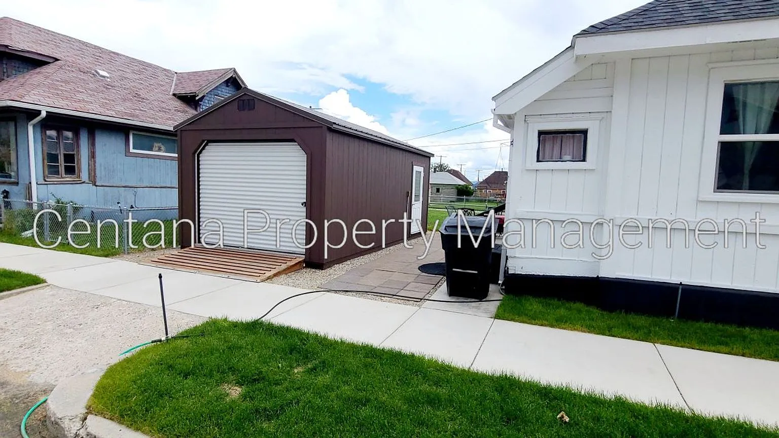 Cute 3 bed 2 bath in anaconda — Photo 2